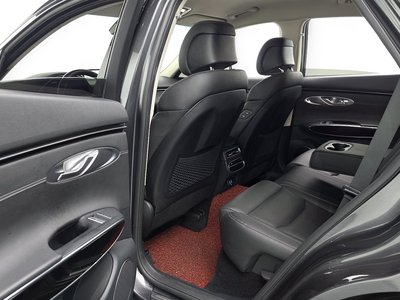 صورة مصغرة 17 لـ 2022 Genesis GV70