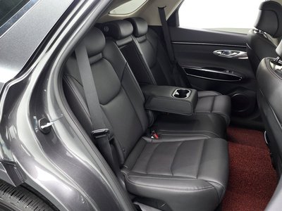 صورة مصغرة 18 لـ 2022 Genesis GV70
