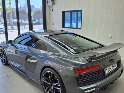AUDI R8 - 4