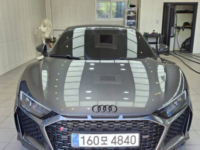 AUDI R8 - 2