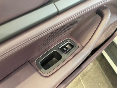 2021 Porsche TAYCAN 缩略图 38