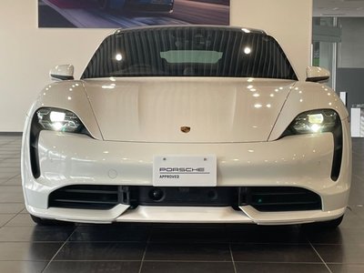2021 Porsche TAYCAN photo 3