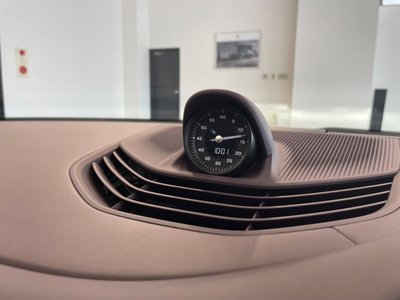 2021 Porsche TAYCAN 缩略图 61