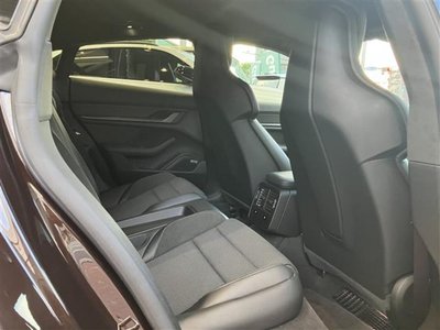 صورة مصغرة 13 لـ 2021 Porsche TAYCAN