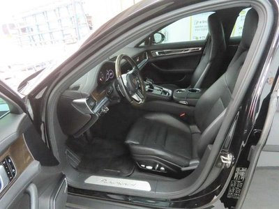 PORSCHE PANAMERA - 6