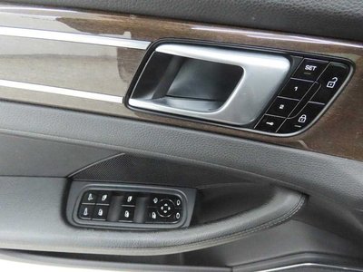 PORSCHE PANAMERA - 9