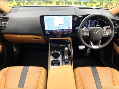 2025 Lexus NX 照片 2