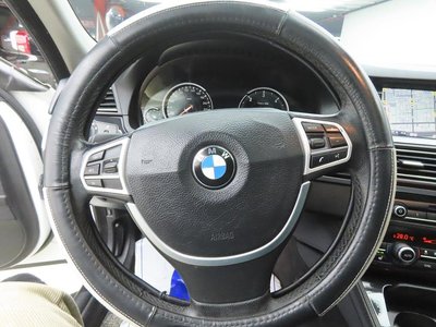 BMW 5 SERIES - 8