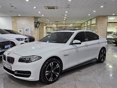 BMW 5 SERIES - 1