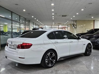 BMW 5 SERIES - 2
