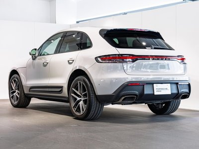 PORSCHE MACAN - 3