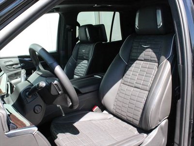 2024 Cadillac ESCALADE — миниатюра 14