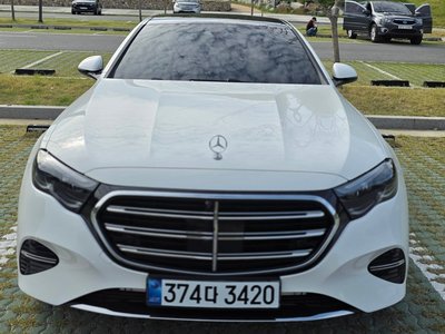 MERCEDES-BENZ E-CLASS - 1