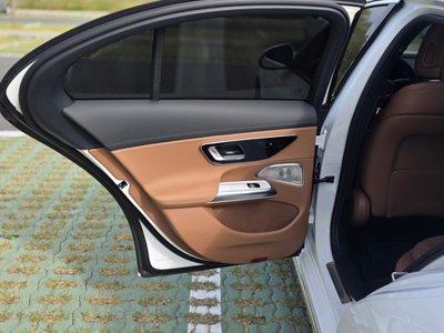 MERCEDES-BENZ E-CLASS - 6