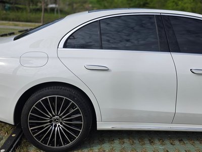 MERCEDES-BENZ E-CLASS - 9