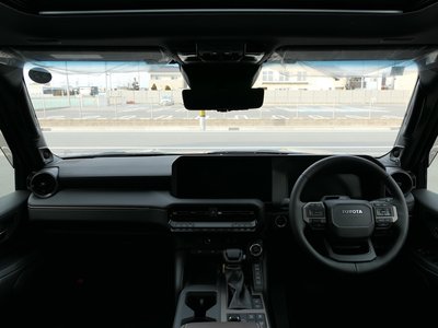 TOYOTA LAND CRUISER 250 - 6