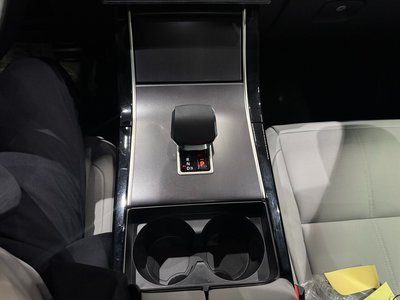 صورة مصغرة 11 لـ 2026 LAND Rover RANGE ROVER VELAR