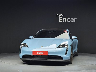 2023 Porsche TAYCAN 照片 2
