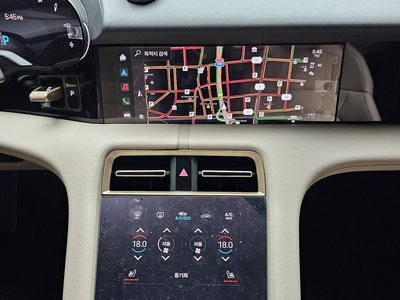 صورة مصغرة 14 لـ 2023 Porsche TAYCAN