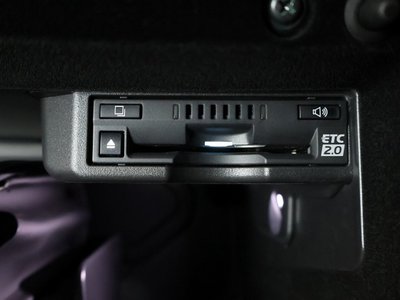 2023 Lexus IS — миниатюра 23
