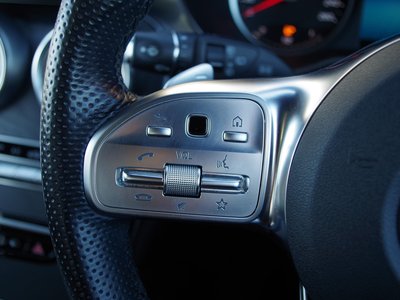 MERCEDES-BENZ GLC - 9