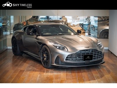 ASTON MARTIN DB12 - 2