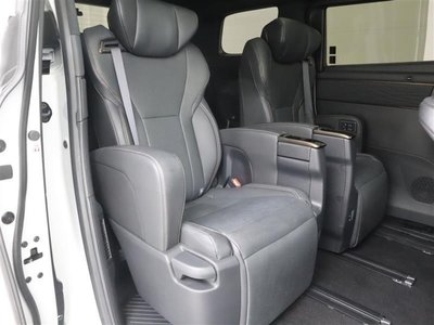 TOYOTA ALPHARD - 7