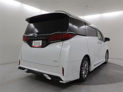 TOYOTA ALPHARD - 4