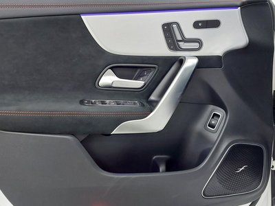 2025 Mercedes-BENZ CLA — миниатюра 15