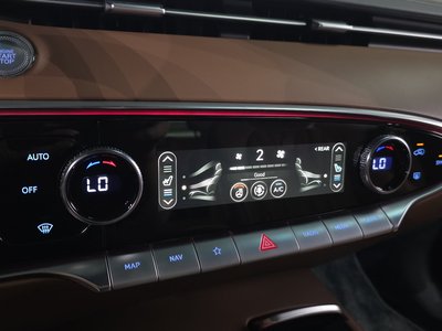 صورة مصغرة 33 لـ 2022 Genesis GV70