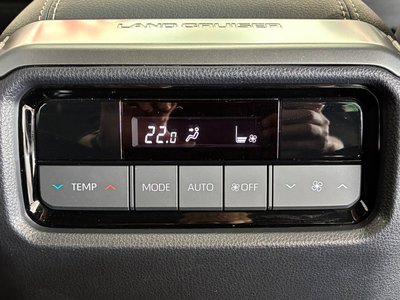 صورة مصغرة 54 لـ 2024 Toyota LAND CRUISER 250