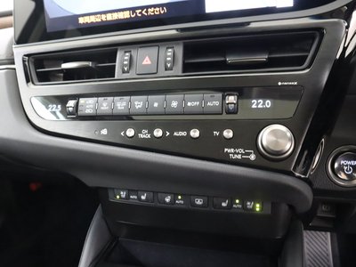 2023 Lexus ES thumbnail 12