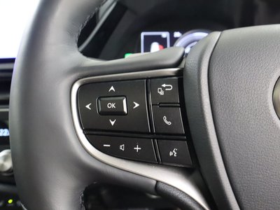 2023 Lexus ES thumbnail 16