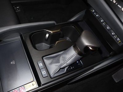 2023 Lexus ES thumbnail 14