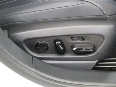 2023 Lexus ES thumbnail 24