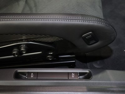 2025 Porsche 718 缩略图 35