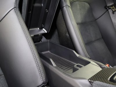 2025 Porsche 718 缩略图 33