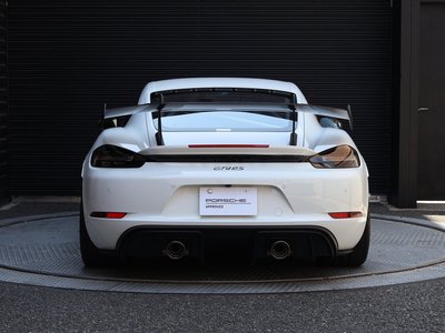 2025 Porsche 718 photo 9