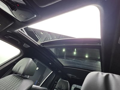 2024 BMW X7 — миниатюра 32