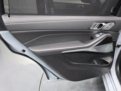 2024 BMW X7 — миниатюра 15