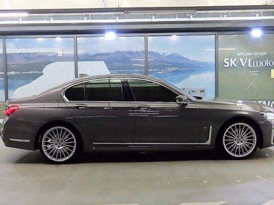 2022 BMW 7 SERIES — фото 2