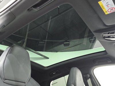 2022 Porsche CAYENNE thumbnail 21
