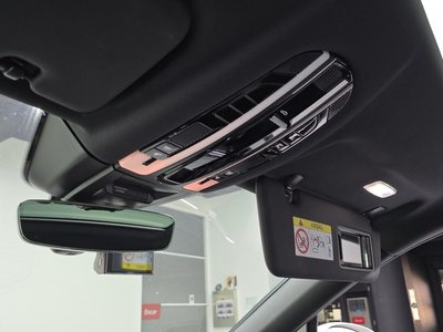 2022 Porsche CAYENNE thumbnail 25