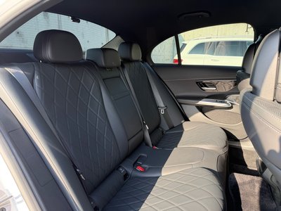 MERCEDES-BENZ E-CLASS - 10