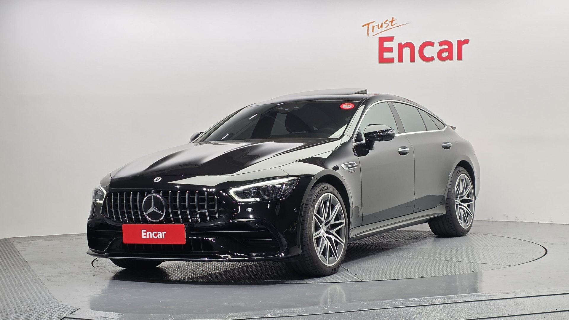 MERCEDES-BENZ GT AMG - View 1