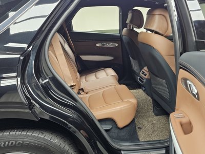 صورة مصغرة 17 لـ 2023 Genesis GV70