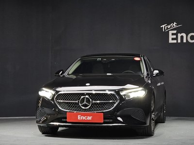 MERCEDES-BENZ E-CLASS - 2