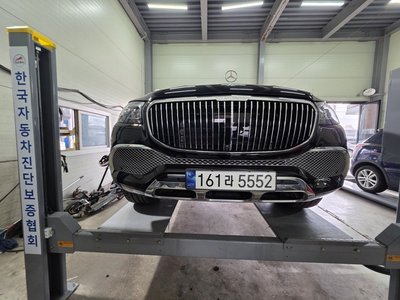 MERCEDES-BENZ GLS - 1