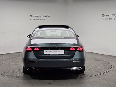 MERCEDES-BENZ E-CLASS - 3