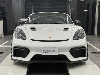 PORSCHE 718 SPYDER - 2